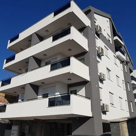 Mala Apartment