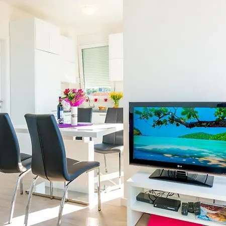 Apartament Mala *